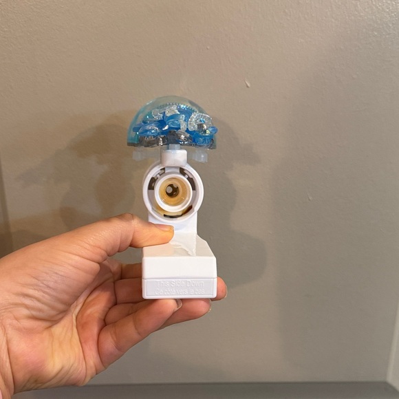 Blue Jellyfish wallflower - Picture 3 of 4